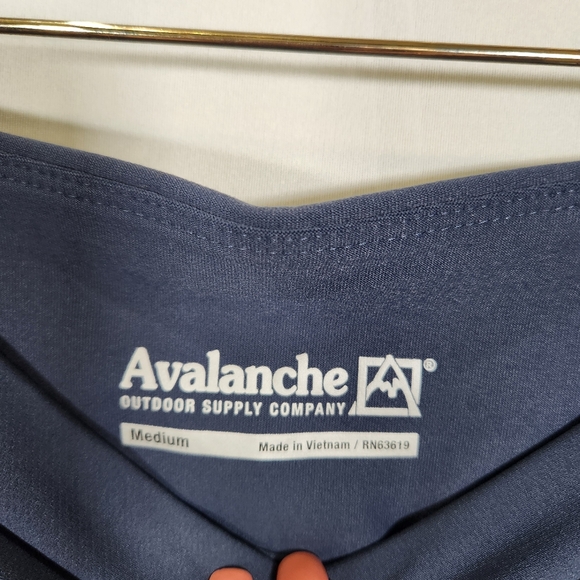 Avalanche Fit Hybrid Stretch Woven Knit Pant Pants - Navy - Picture 8 of 10